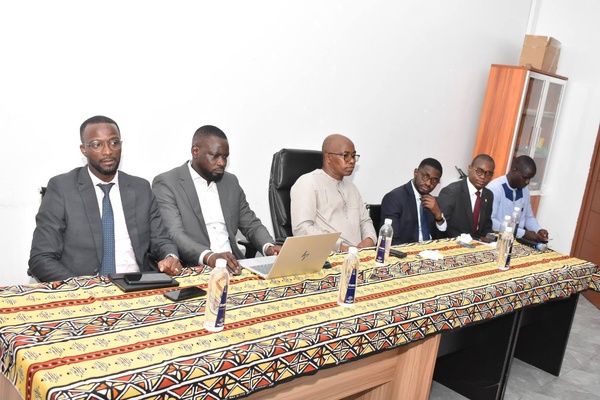 Inclusion financière et formation judiciaire : L'Amicale du CFJ et NSIA Banque sensibilisent les futurs magistrats et greffiers à la gestion bancaire Inclusion financière et formation judiciaire : L'Amicale du CFJ et NSIA Banque sensibilisent les futurs magistrats et greffiers à la gestion bancaire