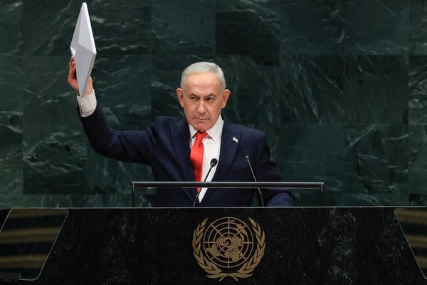 Netanyahu s'en prend à ses adversaires comme à ses alliés dans un discours tendu devant l'Assemblée générale de l'ONU Netanyahu s'en prend à ses adversaires comme à ses alliés dans un discours tendu devant l'Assemblée générale de l'ONU