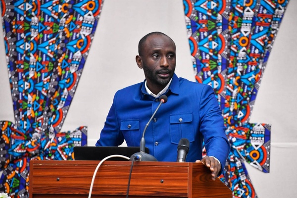 Gouvernance, géopolitique et réflexion académique : L'Assemblée nationale représentée au lancement de l'ouvrage « Le Sénégal : puissance d’équilibre » Gouvernance, géopolitique et réflexion académique : L'Assemblée nationale représentée au lancement de l'ouvrage « Le Sénégal : puissance d’équilibre »