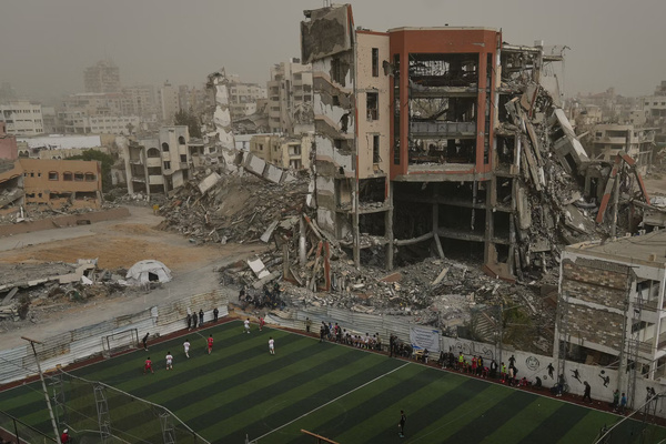 Photo de Gaza à Deauville: la justice suspend son retrait du festival