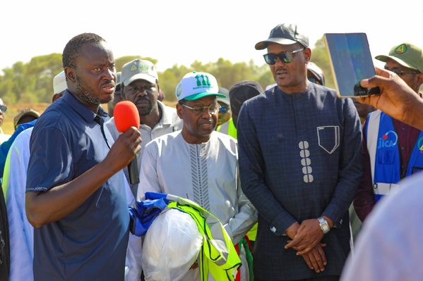 Souveraineté Alimentaire & Riziculture: Le Ministre Dr Cheikhou Oumar Ba inspecte les aménagements du PPRI à Gamadji Sarré Souveraineté Alimentaire & Riziculture: Le Ministre Dr Cheikhou Oumar Ba inspecte les aménagements du PPRI à Gamadji Sarré