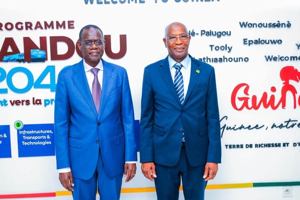 Guinée : Le Premier ministre sénégalais Ahmadou Al Aminou Lo à Conakry pour le 68e anniversaire de l'Indépendance