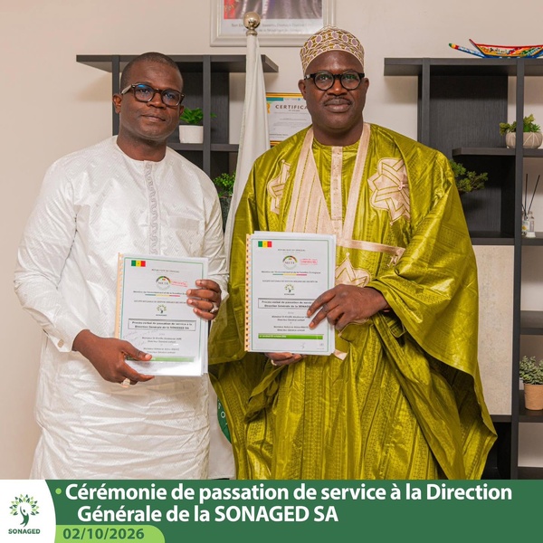 SONAGED S.A. : Passation de service entre Dr Khalifa Ababacar Sarr et M. Babacar Abba Mbaye