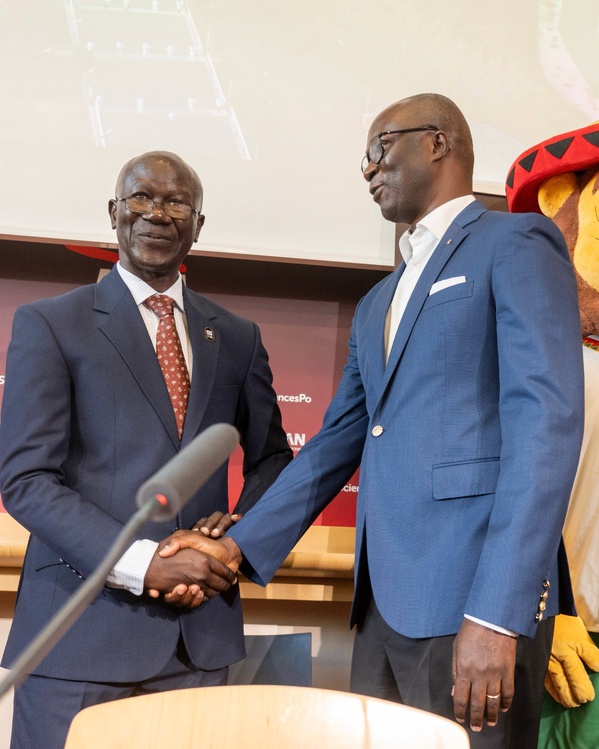 Ayo a suivi le Ministre de la Communication du Sénégal Bacary Sarr à Paris pour l’Africa Day