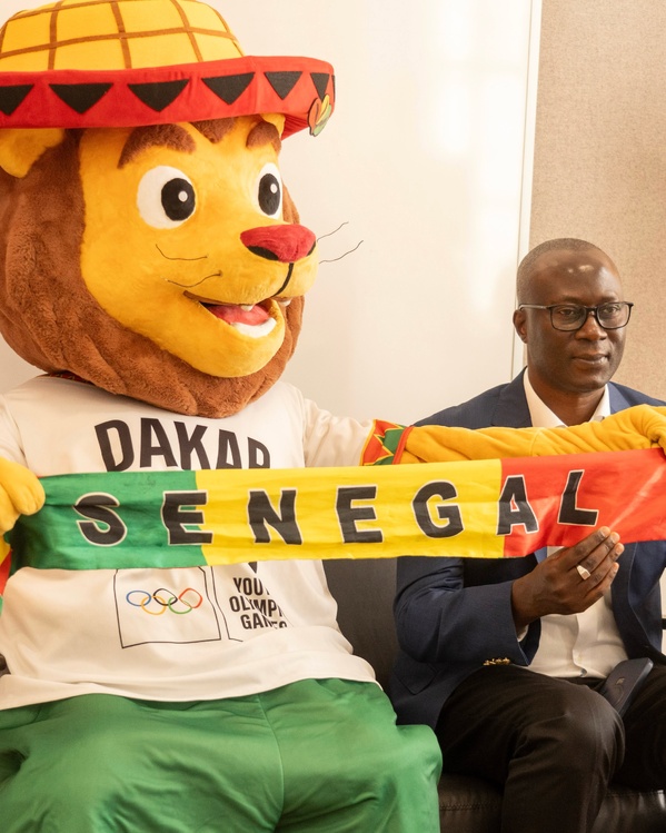 Ayo a suivi le Ministre de la Communication du Sénégal Bacary Sarr à Paris pour l’Africa Day