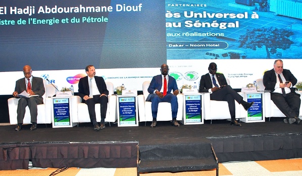Électricité au Sénégal: Près de 1 000 milliards FCFA d’engagements annoncés pour l’accès universel d'ici 2029 Électricité au Sénégal: Près de 1 000 milliards FCFA d’engagements annoncés pour l’accès universel d'ici 2029