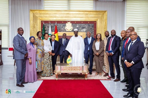 Coopération bilatérale : Le Général Mamadi Doumbouya reçoit le Vice-président de la Banque mondiale au Palais Mohammed V Coopération bilatérale : Le Général Mamadi Doumbouya reçoit le Vice-président de la Banque mondiale au Palais Mohammed V