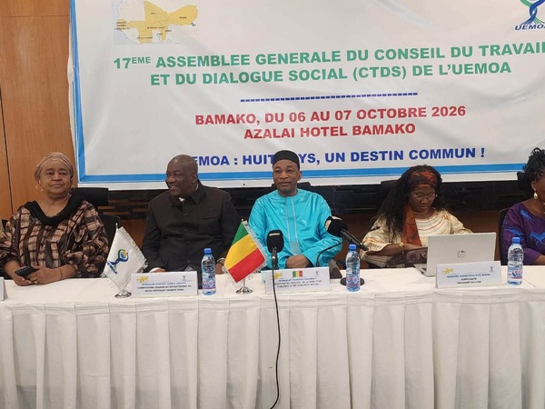 17ème Assemblée Générale du CTDS de l'UEMOA à Bamako : le Ministre Fassoun COULIBALY préside la cérémonie d'ouverture