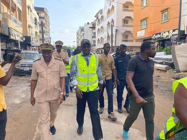 Inondations à Dakar: Le ministre Cheikh Tidiane Dièye inspecte 4 zones critiques