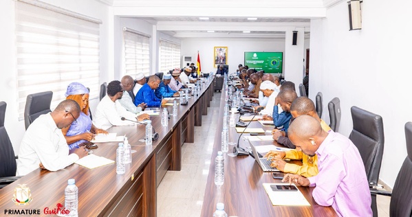 Guinée : Amadou Oury Bah préside la session d'arbitrage de la gouvernance