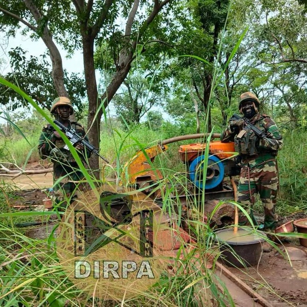 Tambacounda: L'Armée démantèle un site d'orpaillage clandestin sur la Falémé et saisit un important matériel