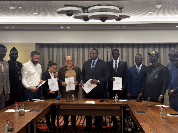 Logement et urbanisme au Sénégal: Un accord de 1 000 milliards de FCFA conclu en Turquie pour 50 000 logements Logement et urbanisme au Sénégal: Un accord de 1 000 milliards de FCFA conclu en Turquie pour 50 000 logements