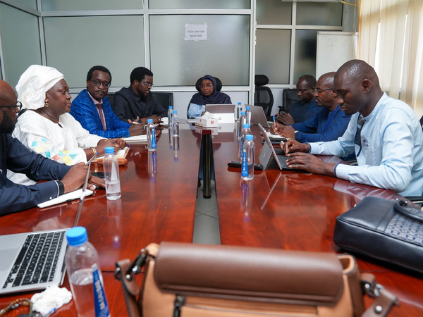 Électrification rurale au Sénégal : Le DG de l’ASER et la Secrétaire permanente à l’Énergie renforcent la synergie institutionnelle Électrification rurale au Sénégal : Le DG de l’ASER et la Secrétaire permanente à l’Énergie renforcent la synergie institutionnelle
