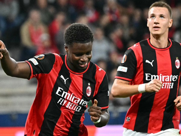 Italie: Alphadjo Cissé signe un triplé et propulse l’AC Milan contre Salzbourg