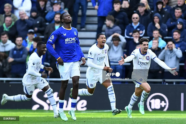 Angleterre : Chelsea s’impose 2-0 à Everton grâce à un doublé de Pedro Neto