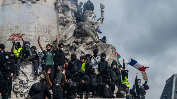 France: les camps politiques se renvoient la responsabilité du « chaos », des appels à la démission de Nuñez France: les camps politiques se renvoient la responsabilité du « chaos », des appels à la démission de Nuñez