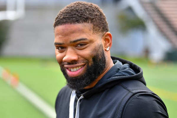 Santé mentale : L'ex-joueur NFL B.J. Daniels sensibilise les jeunes athlètes