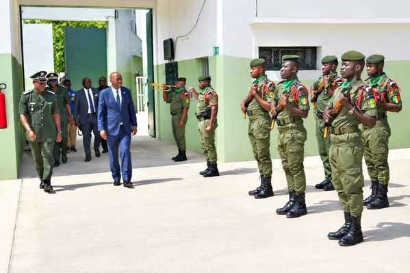 Sénégal-Gabon : une délégation gabonaise s’inspire du bracelet électronique sénégalais pour désengorger les prisons