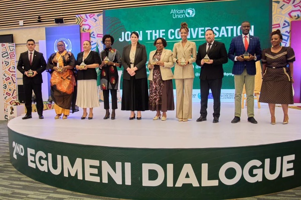 Inclusion financière des femmes en Afrique: l’Union africaine appelle à accélérer les réformes