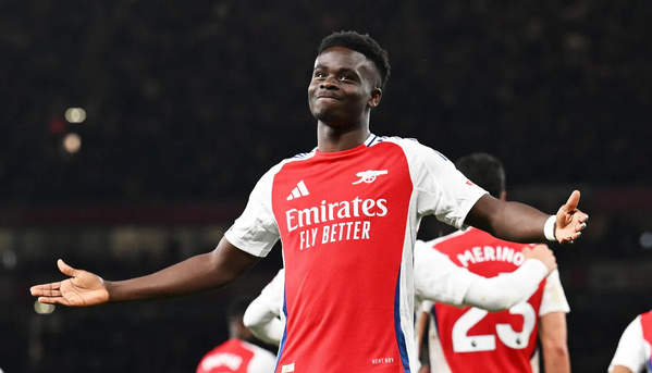 Arsenal: l’inquiétude grandit autour de Bukayo Saka après sa sortie prématurée