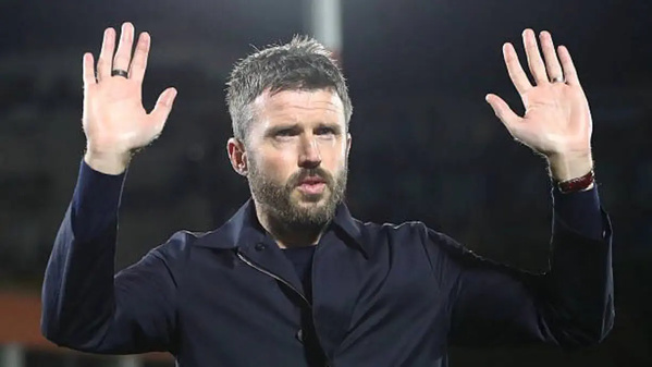 Manchester United humilié par Como, Michael Carrick sous pression