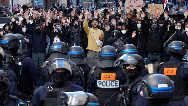 France : 70 000 policiers et gendarmes mobilisés pour les manifestations du 24 octobre