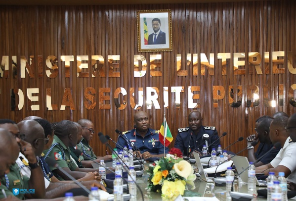 La Police aux Frontières accueille une délégation de l'AFCSC du Nigeria à Dakar La Police aux Frontières accueille une délégation de l'AFCSC du Nigeria à Dakar
