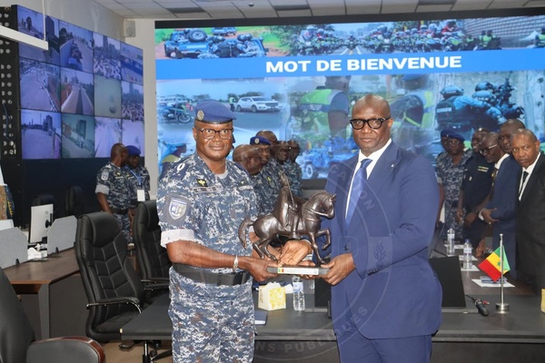 Sécurité: Mouhamadou Makhtar Cissé en visite à la Gendarmerie pour les JOJ 2026 Sécurité: Mouhamadou Makhtar Cissé en visite à la Gendarmerie pour les JOJ 2026
