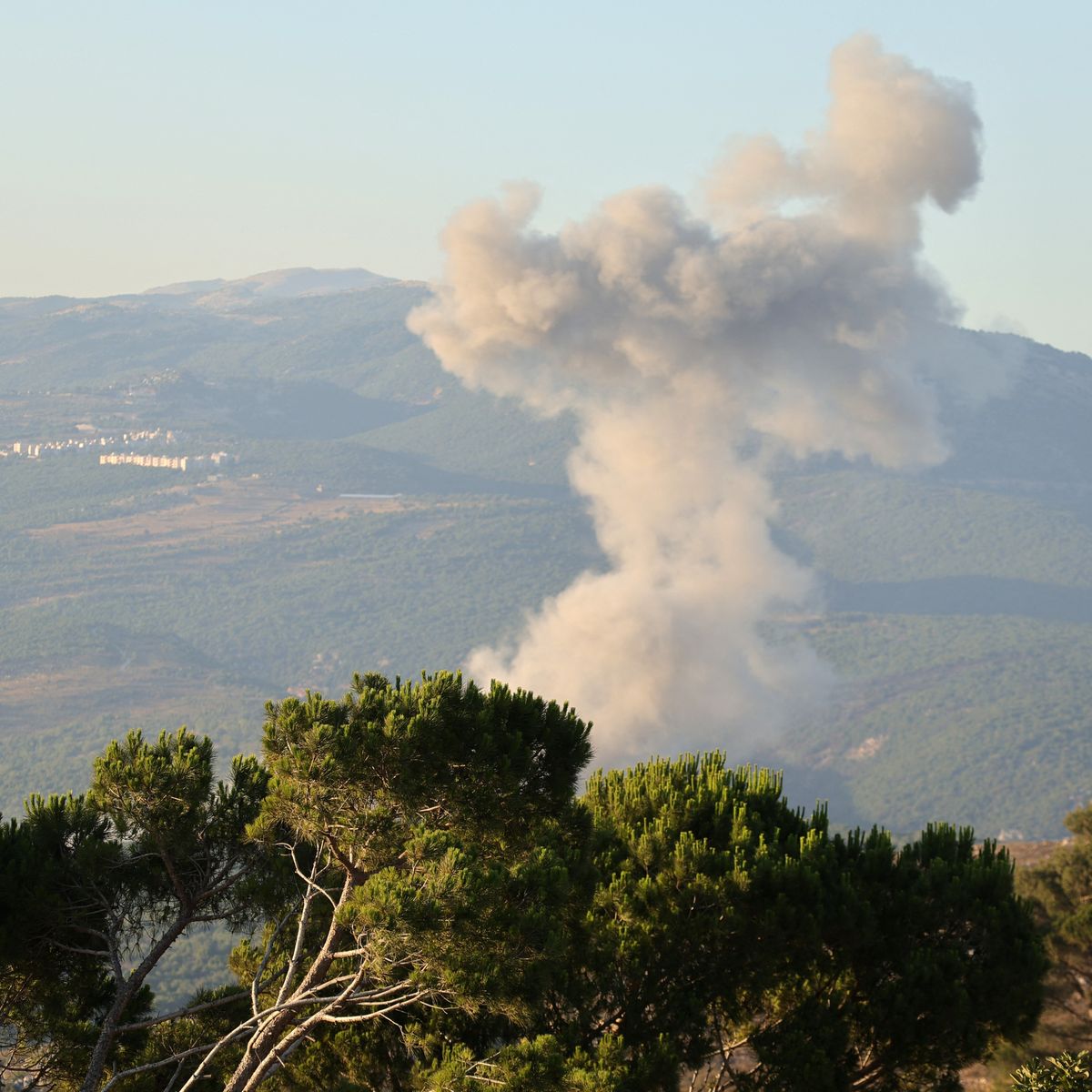 Liban : une frappe israélienne fait un mort à Wata al-Khiam, tensions autour du cessez-le-feu