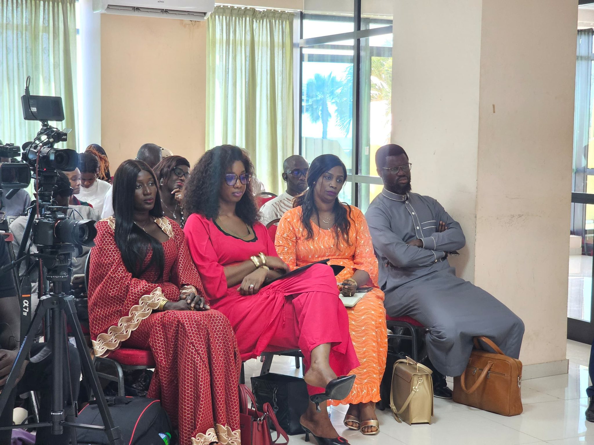 CJRS lance « Face aux Reporters » avec un débat sur les hydrocarbures et l’économie sénégalaise