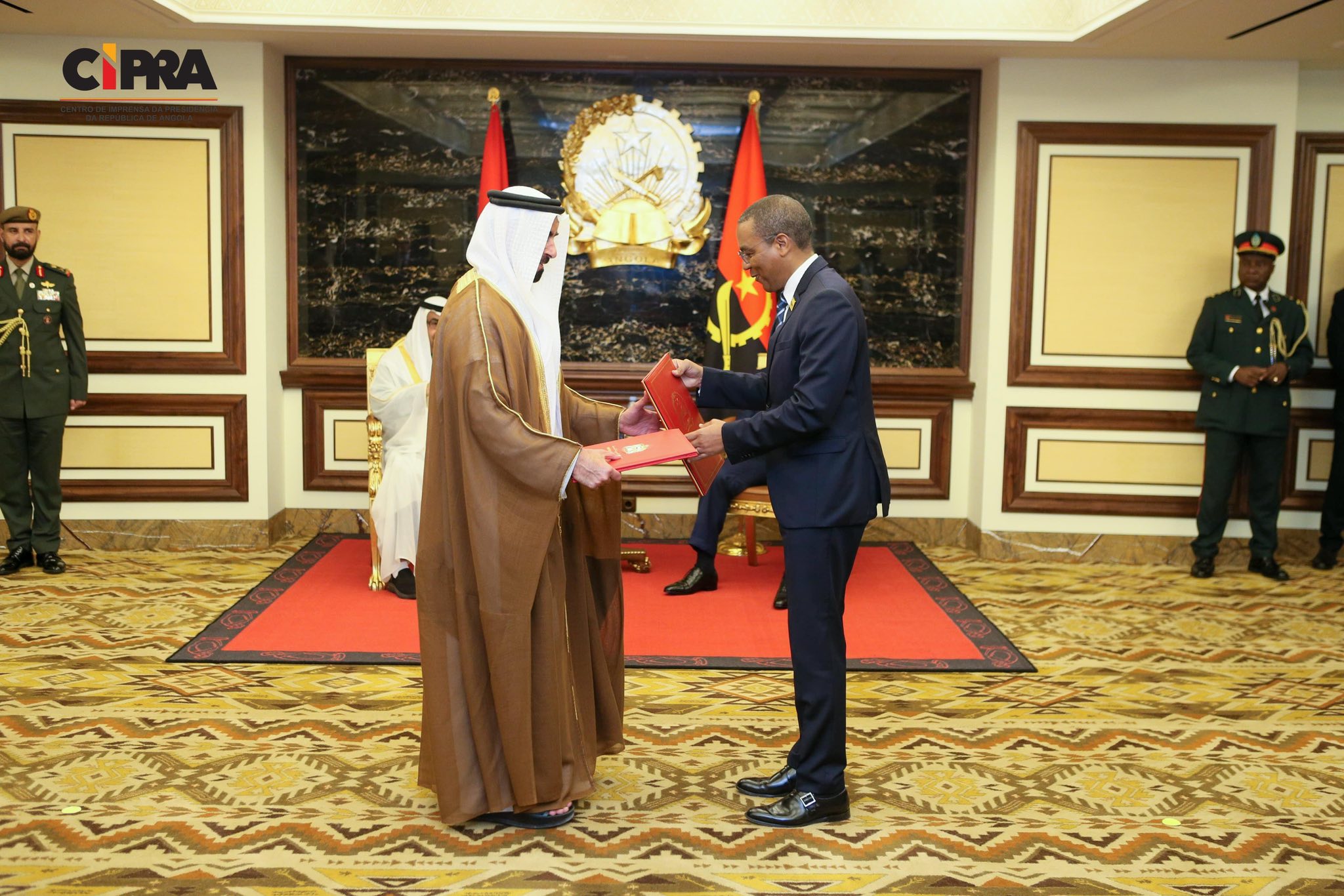 L'Angola et les Émirats Arabes Unis signent 44 accords pour renforcer leur coopération