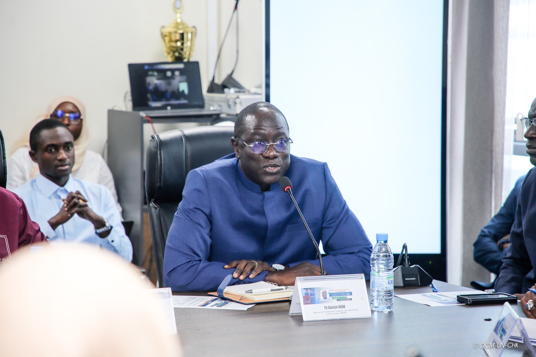 Le Ministre Daouda Ngom en visite à l’Université numérique Cheikh Hamidou Kane
