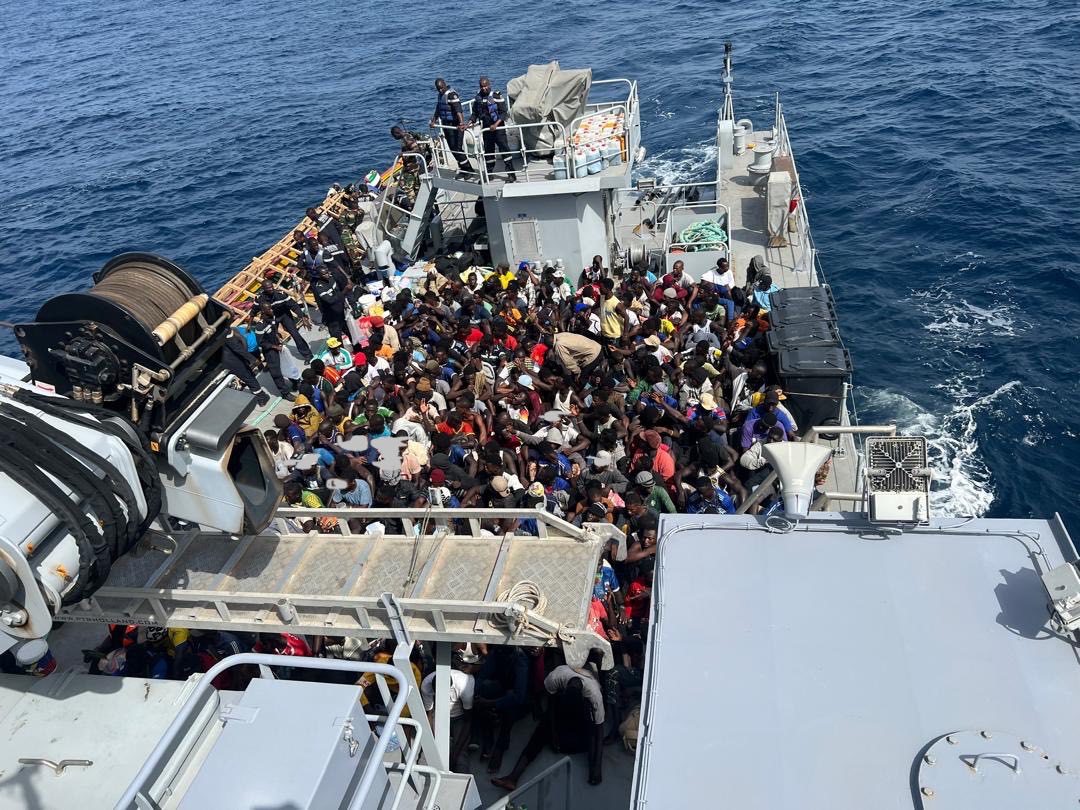 Dakar : la Marine nationale secourt 259 migrants au large des côtes sénégalaises