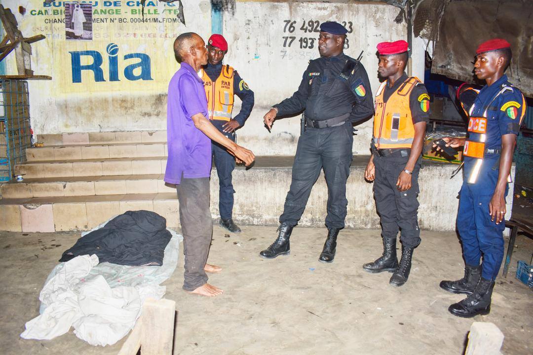 Opération de désencombrement autour du Palais de Justice de Dakar : épaves enlevées et plusieurs interpellations