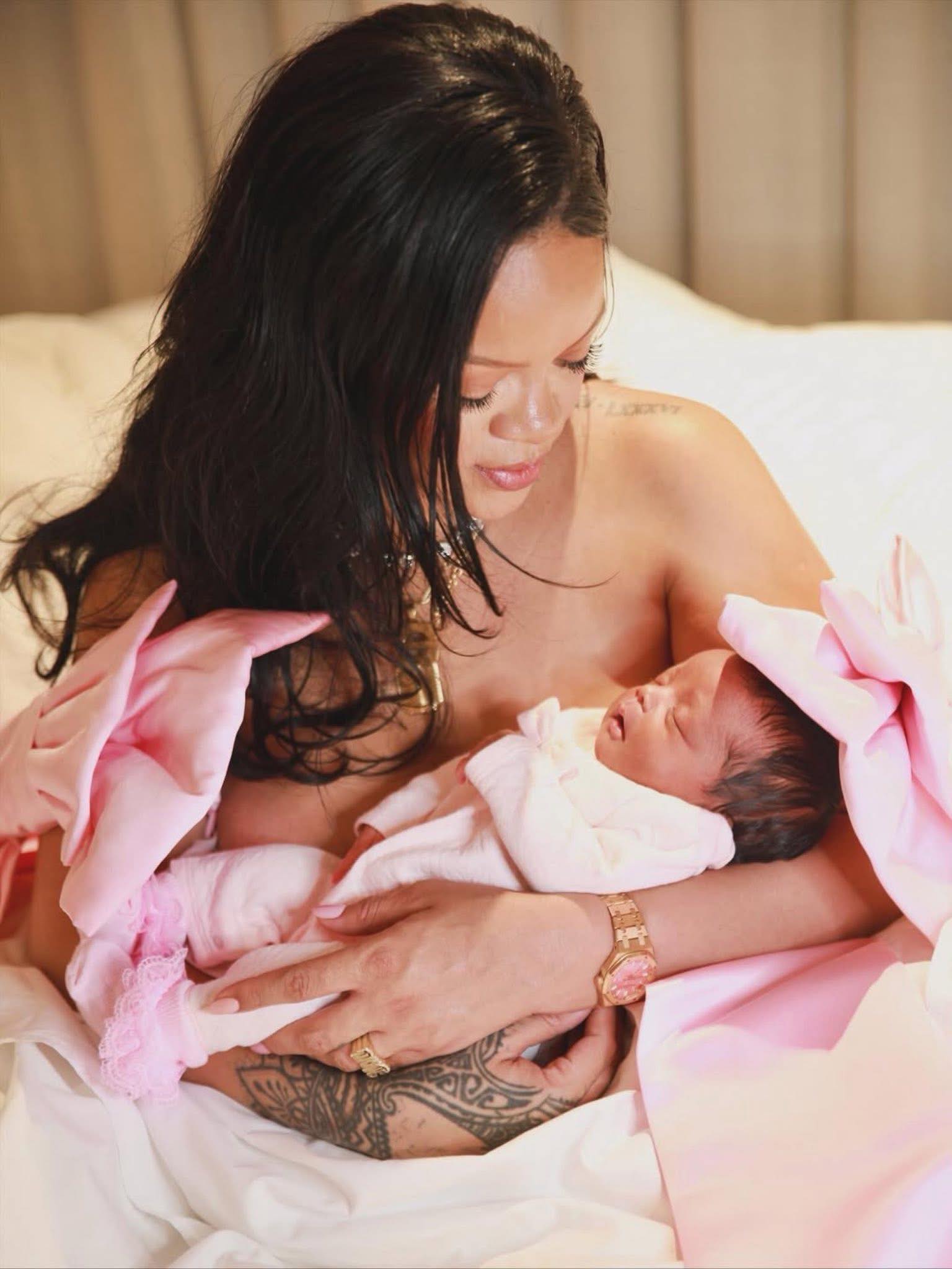 Rihanna maman pour la 3e fois : elle dévoile la première photo de sa fille, Rocki Irish