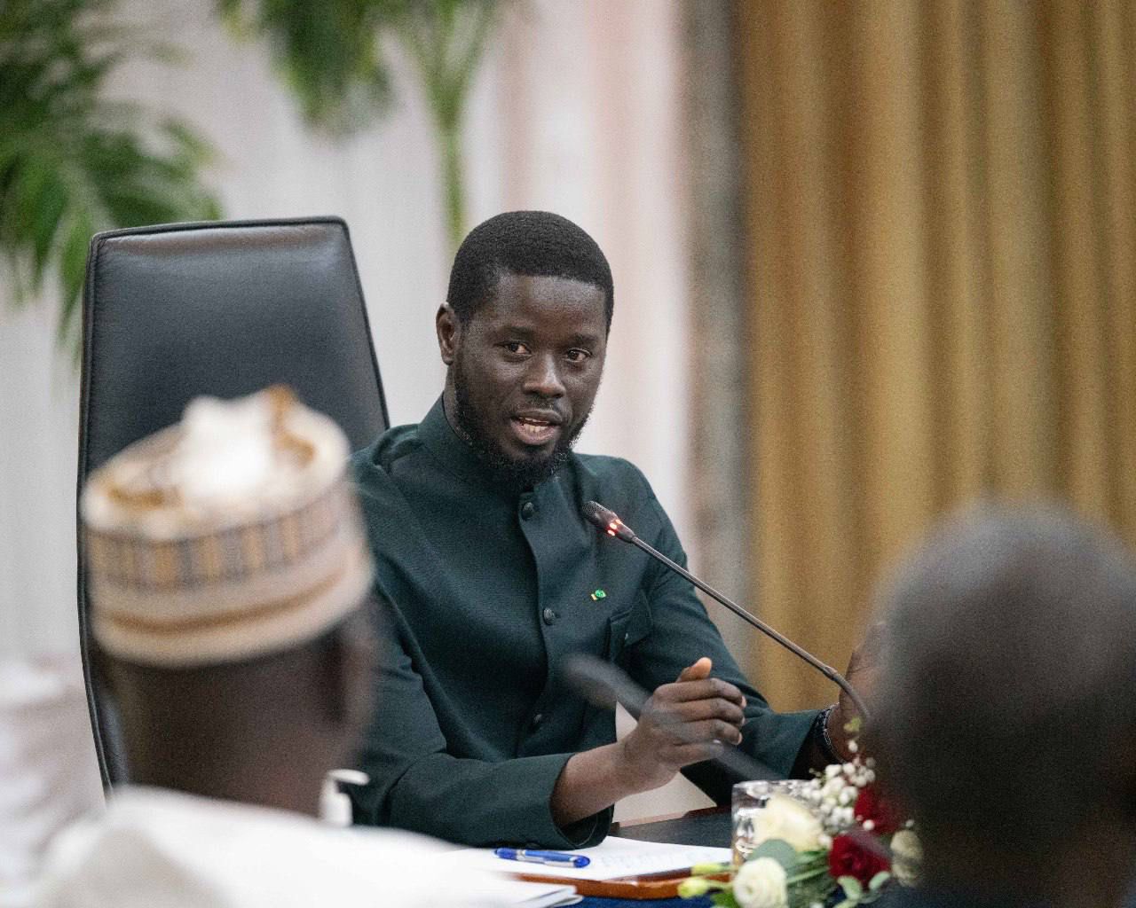 Bassirou Diomaye Faye appelle à l’unité nationale pour la lutte contre le cancer du sein à l’occasion d’Octobre Rose