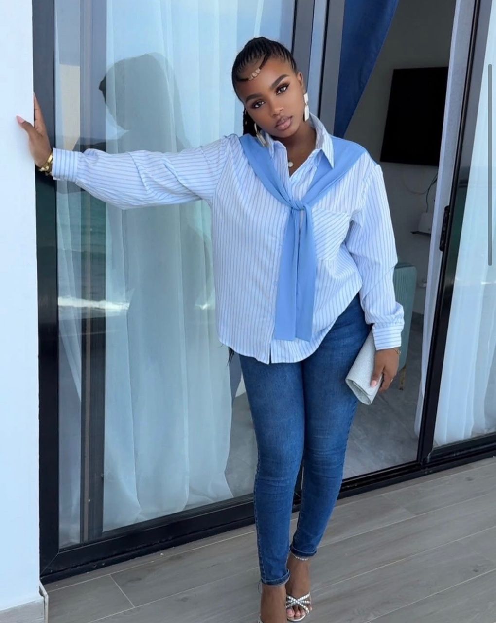 Dieyna Baldé : élégance naturelle et style sans effort dans son dernier shooting