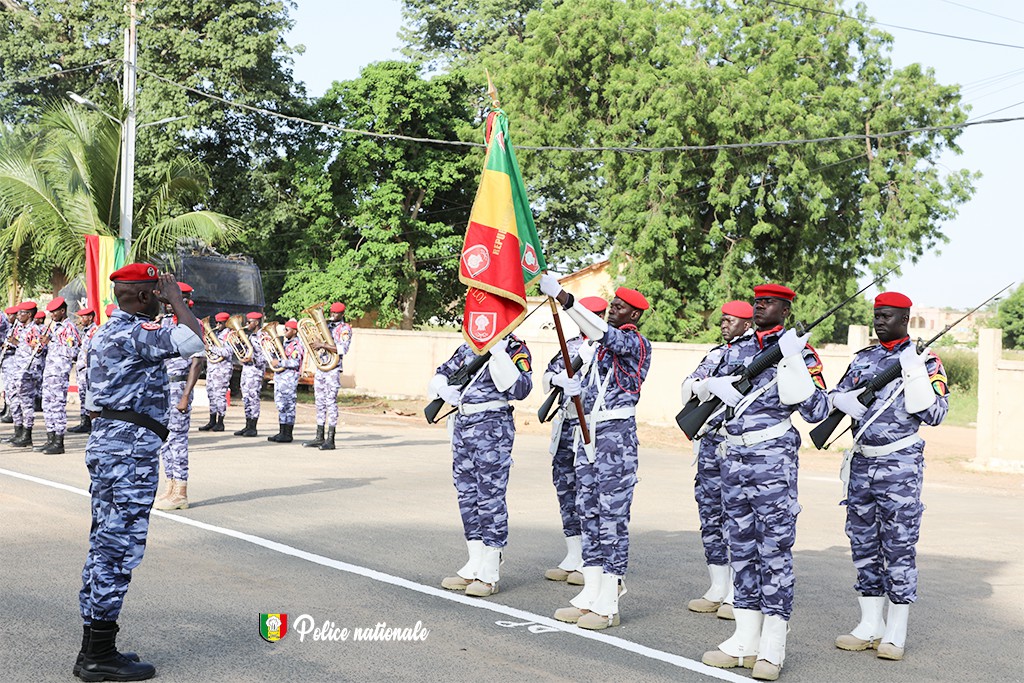 Thiès – Remise du drapeau national au 5e contingent SENFPU3/MONUSCO5 : la Police nationale réaffirme son engagement pour la paix internationale