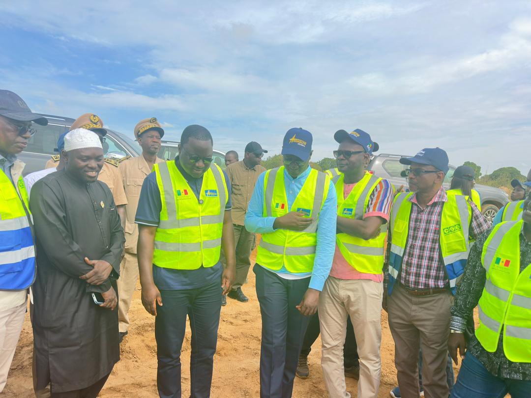 Autoroute dakar-tivaouane-saint-louis : Déthié Fall en visite de chantier pour suivre l’avancement des travaux