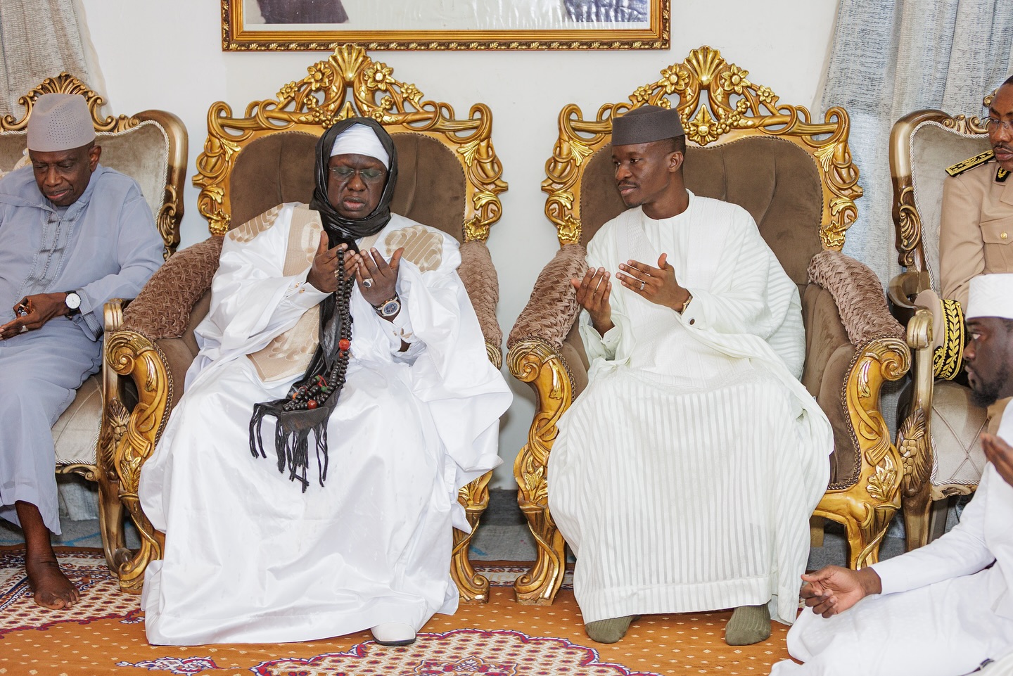 Le Ministre Mouhamadou Bamba Cissé reçu à Yoff Layène par le Khalife Général