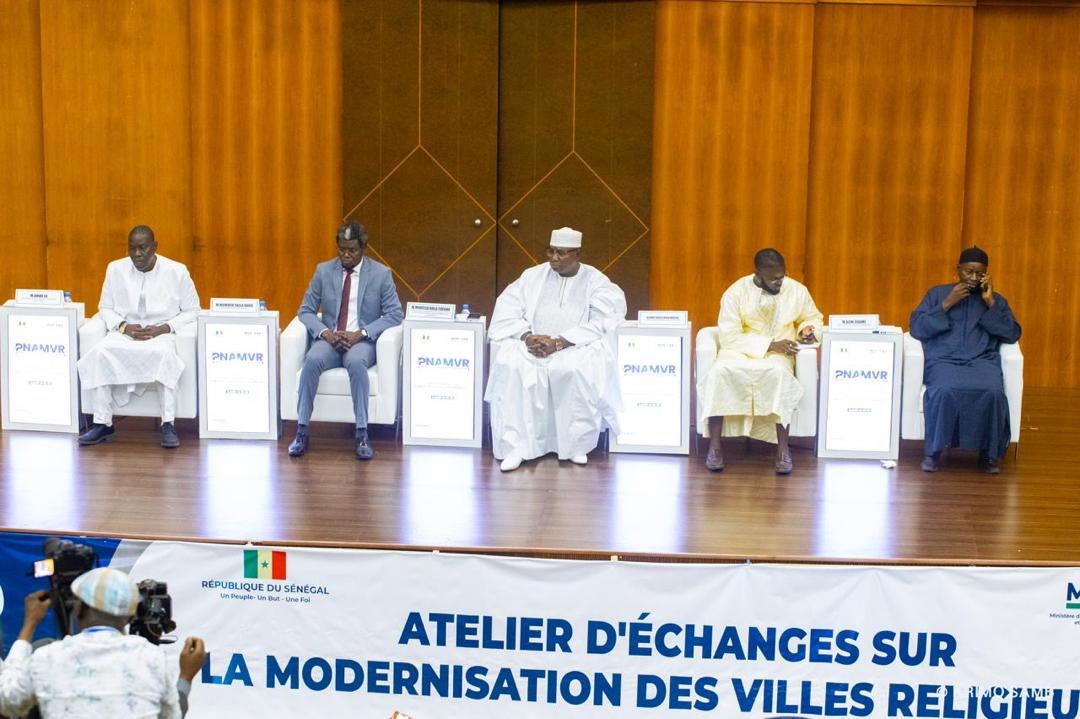Modernisation des cités religieuses : le ministre Balla Moussa Fofana appelle à un “dialogue stratégique” national