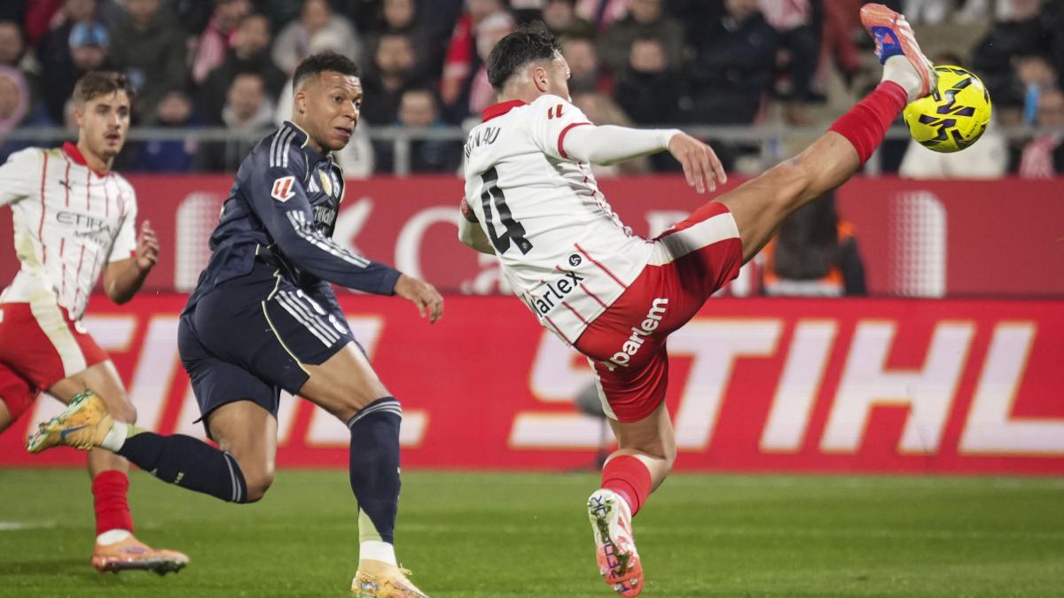 Liga : le Real Madrid accroché à Girona malgré un but de Mbappé, le Barça prend la tête