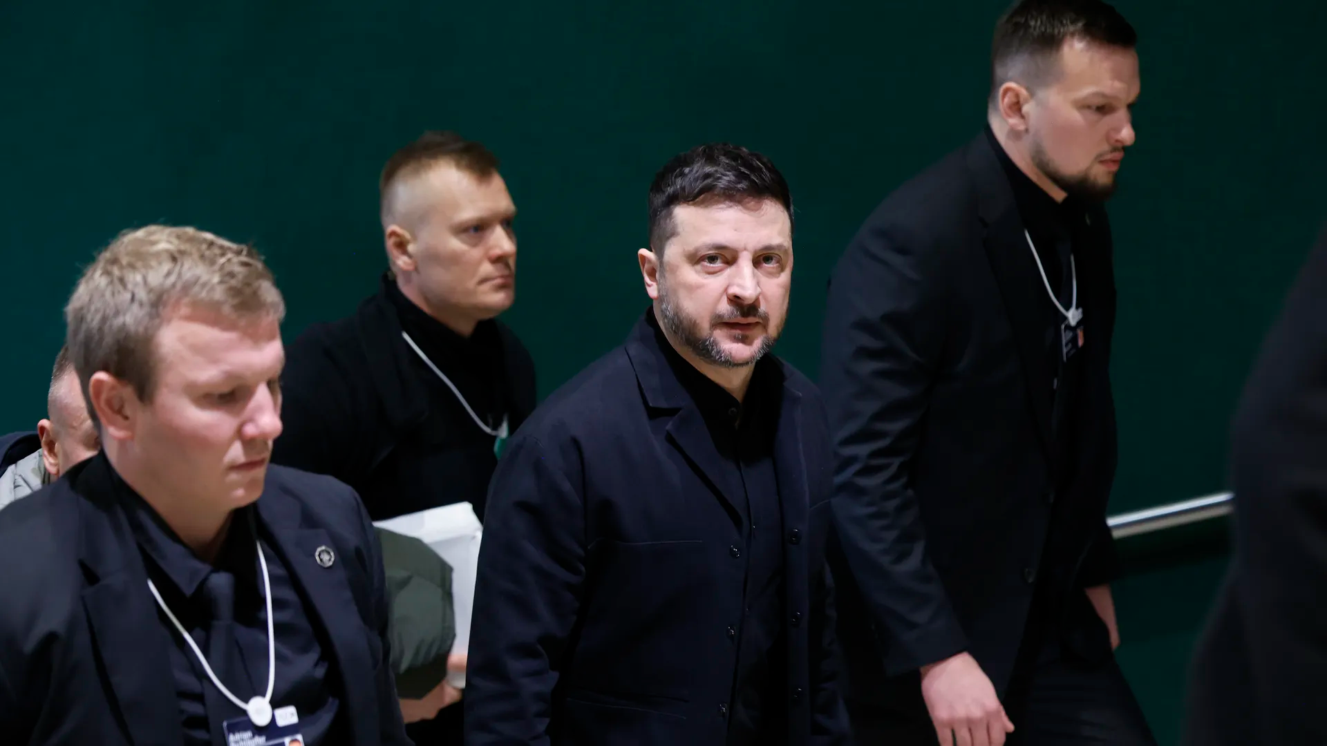 Davos: Trump et Zelensky se rencontrent sur fond de négociations de paix et de tensions européennes
