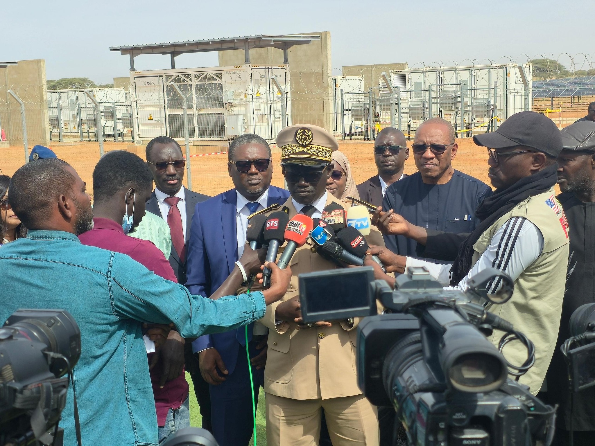 Transition énergétique : le Sénégal inaugure à Bokhol la centrale hybride Walo Storage, une première en Afrique de l’Ouest