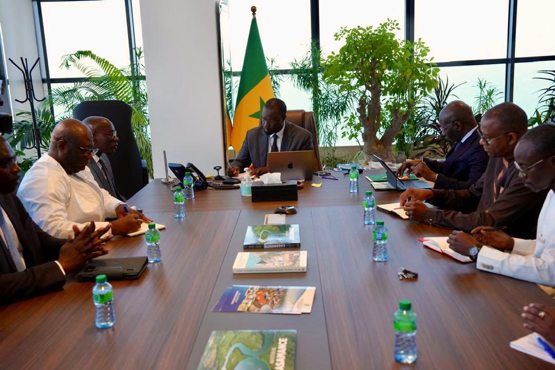 Lutte contre la corruption : le Premier ministre Ousmane Sonko reçoit les nouveaux membres de l’OFNAC