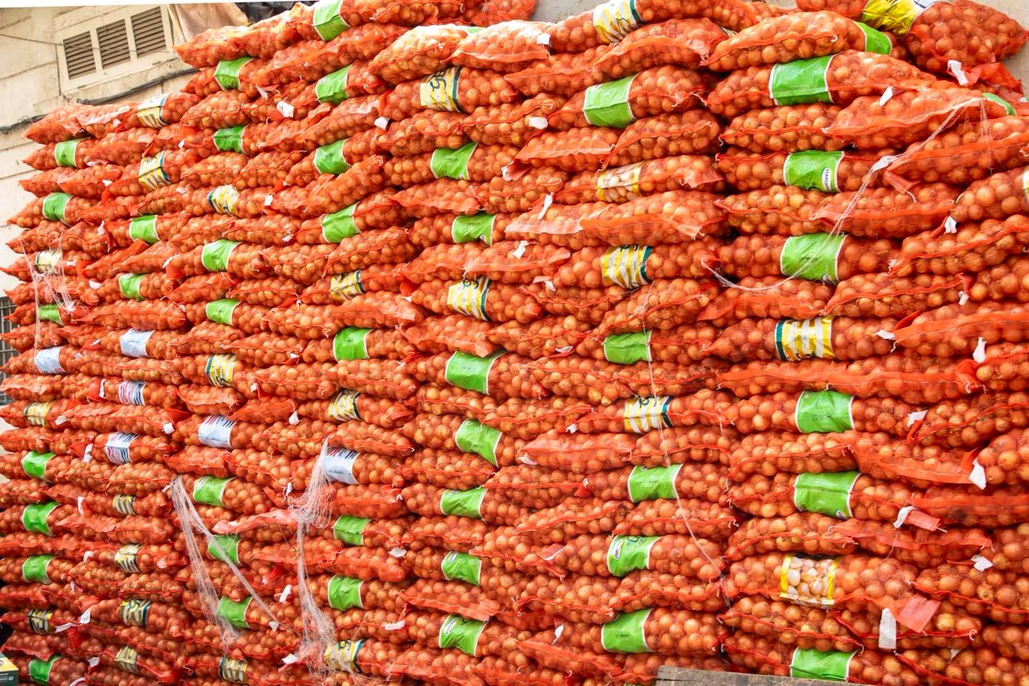 Marché et denrées : le Dr. Serigne Guèye Diop garantit un approvisionnement stable pour le Ramadan et le Carême