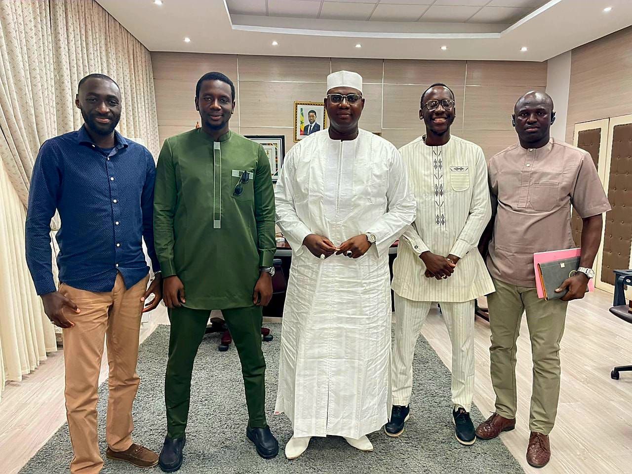 Visite de courtoisie : la jeunesse patriotique de la diaspora canadienne reçue à Dakar