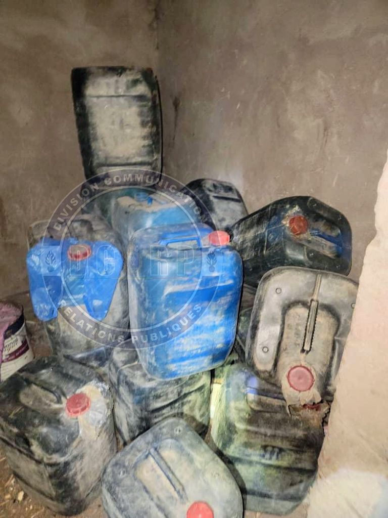 Médina Yoro Foulah : 330 litres d’essence saisis par la gendarmerie, un suspect en fuite