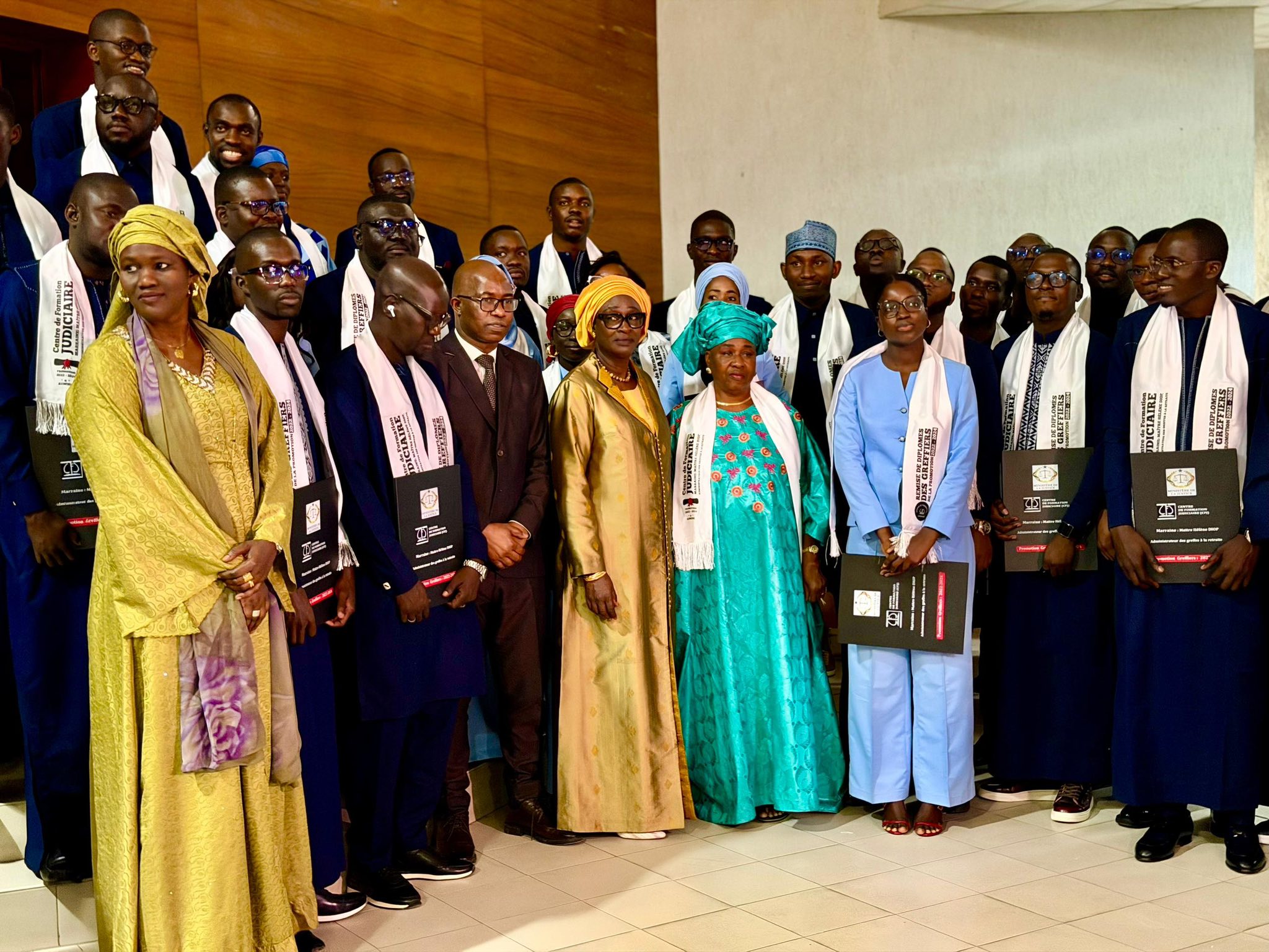 Justice : Mme Yassine Fall préside la remise de diplômes aux greffiers du CFJ