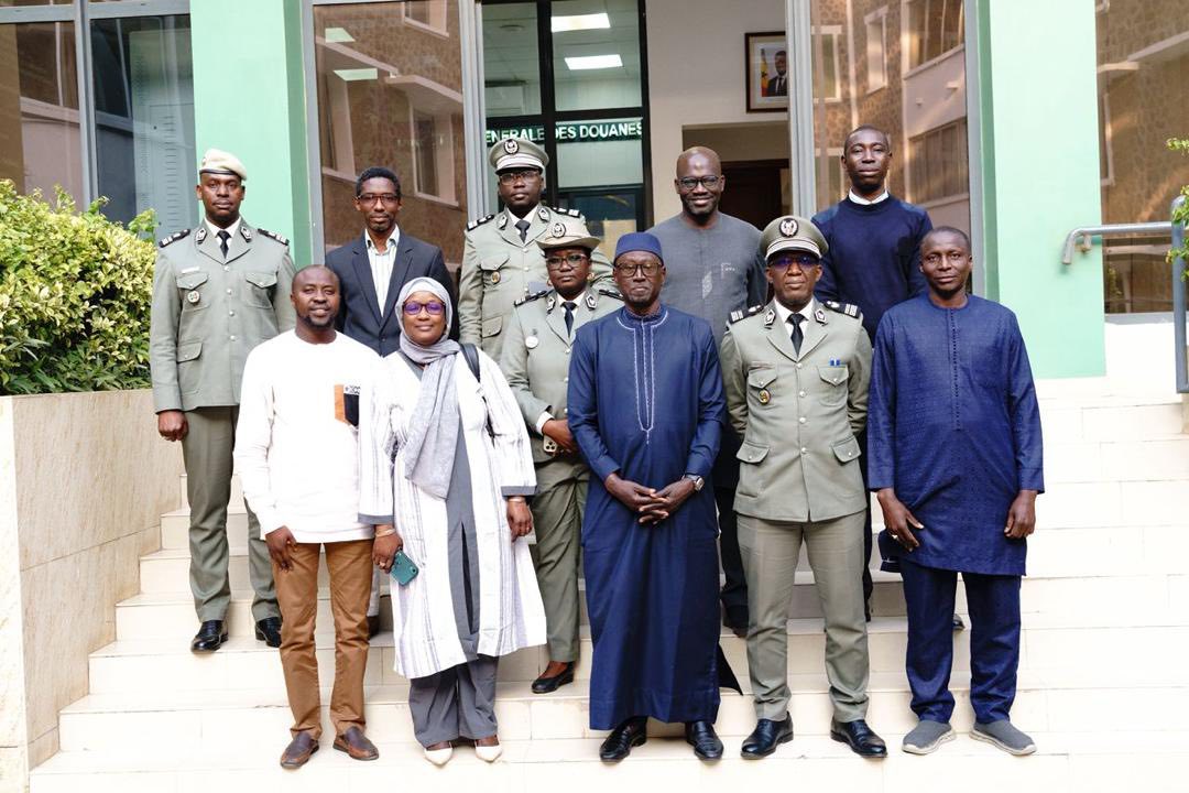 Douanes sénégalaises: immersion stratégique des auditeurs du CHEDS au cœur de la modernisation et de la sécurité nationale